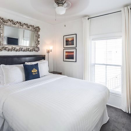 Queen Vic Guest House (Adults Only) Provincetown Bagian luar foto