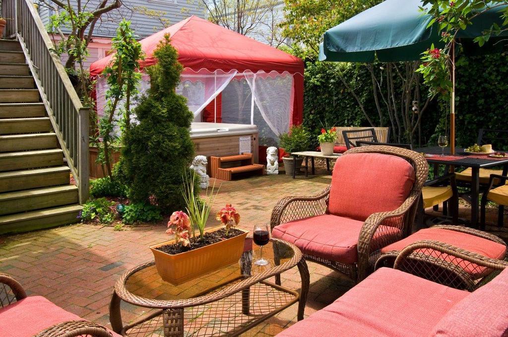 Queen Vic Guest House (Adults Only) Provincetown Bagian luar foto