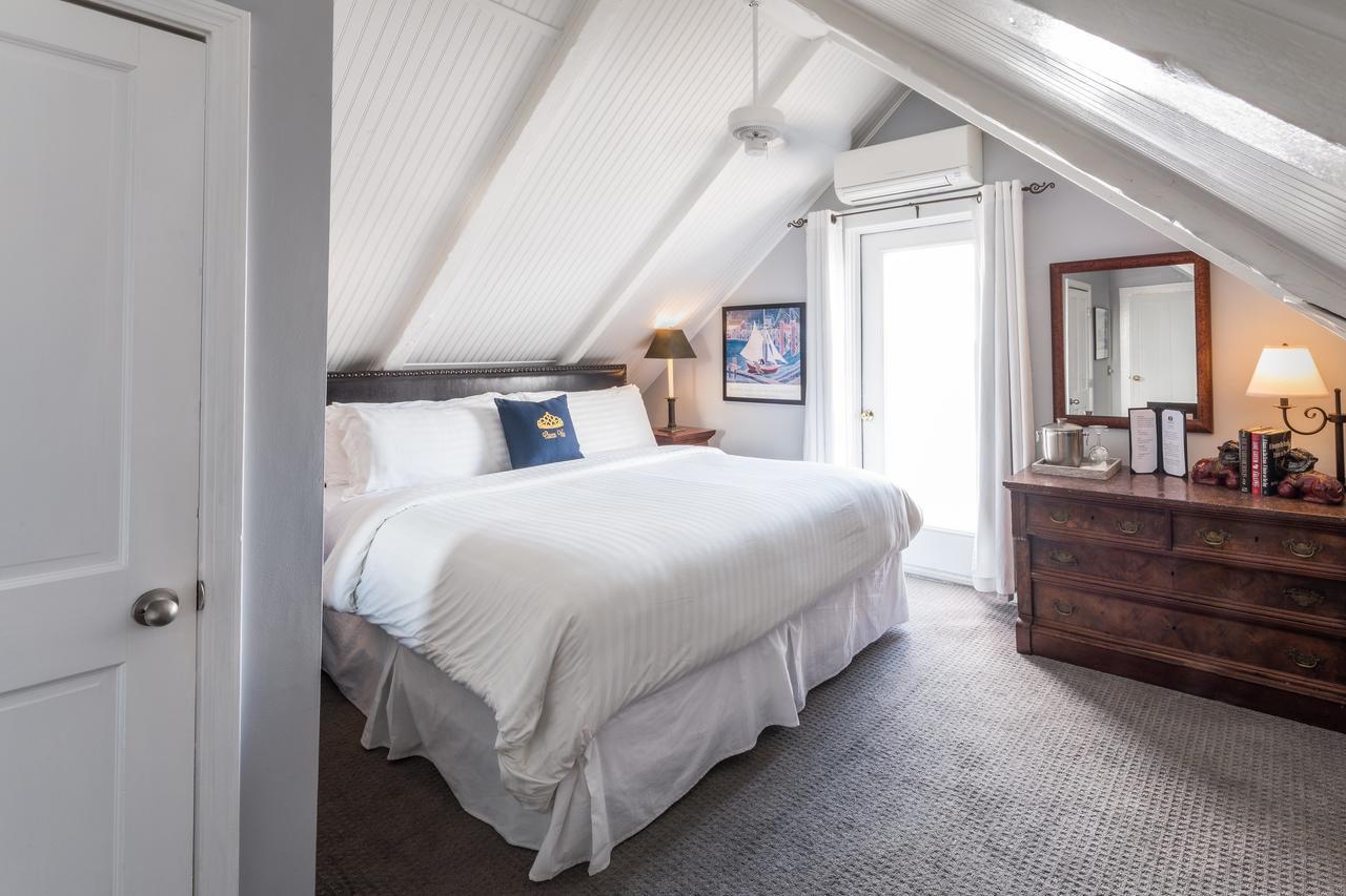 Queen Vic Guest House (Adults Only) Provincetown Bagian luar foto