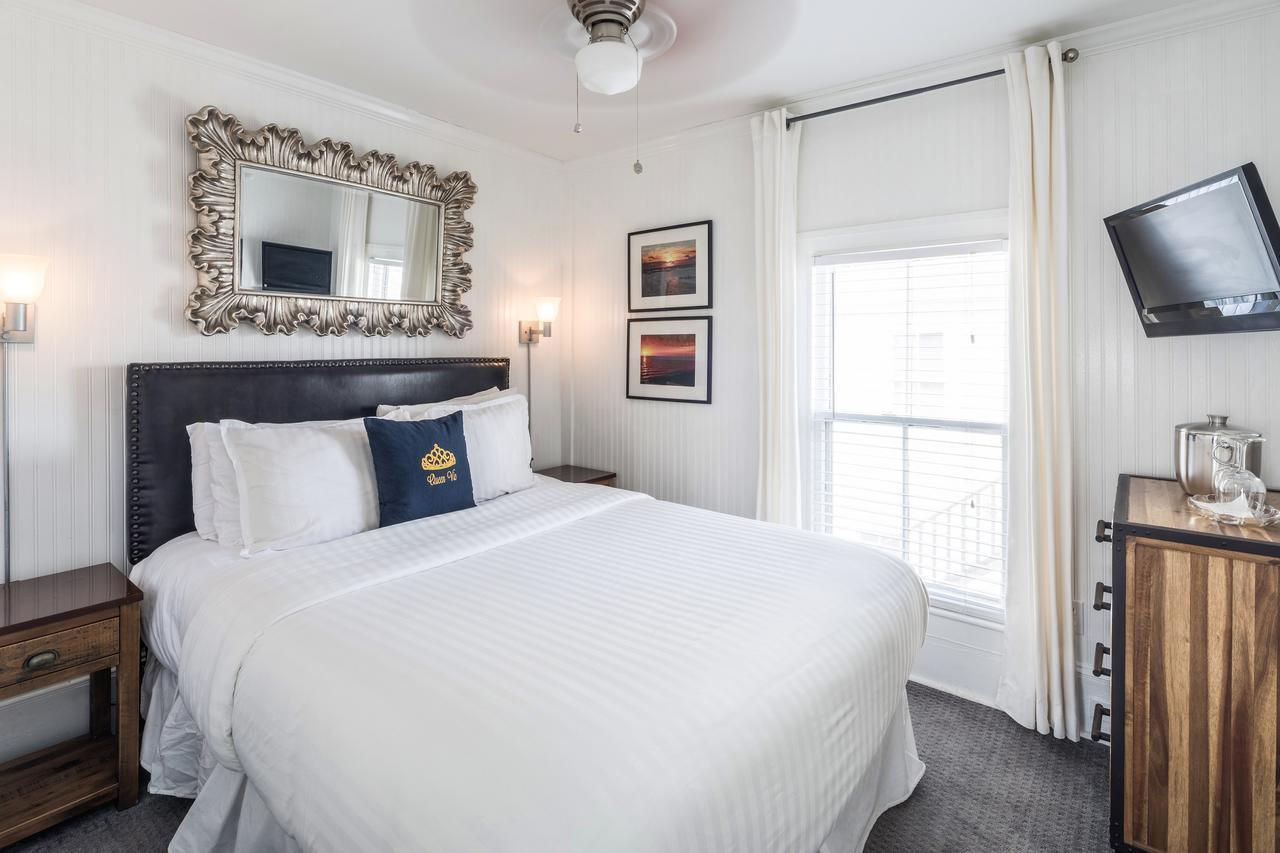Queen Vic Guest House (Adults Only) Provincetown Bagian luar foto