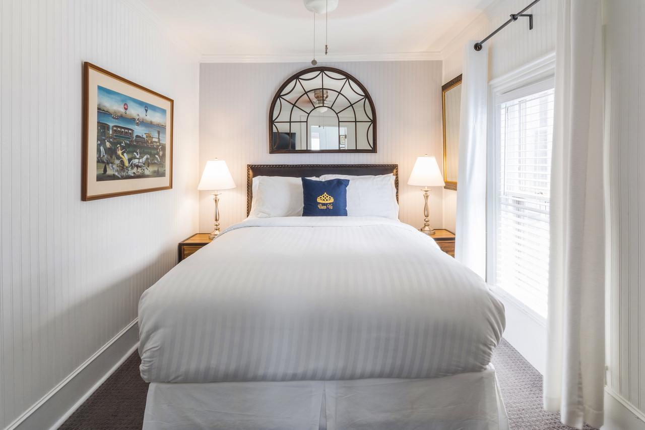 Queen Vic Guest House (Adults Only) Provincetown Bagian luar foto